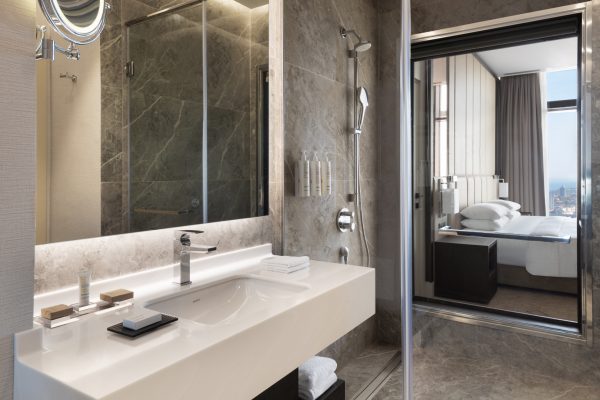 MH_ISTDT_Executive Superior Room_King_Bathroom