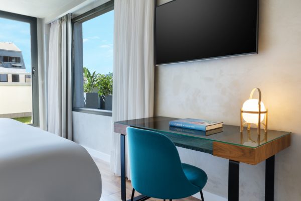 RH_BCNDM_ Grand_Terrace_Superior_King_2