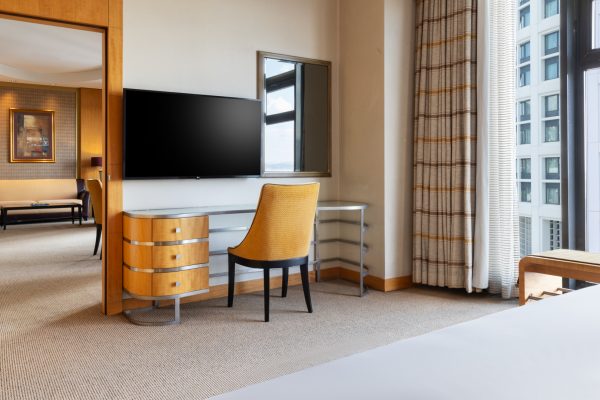 ESBLC_Lugal Apart Suite 1 Yatak Odalı Televizyon Alanı